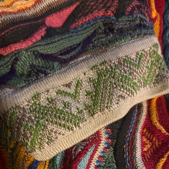 COOGI Multicolor Patterned Sweater - Picture 8 of 9